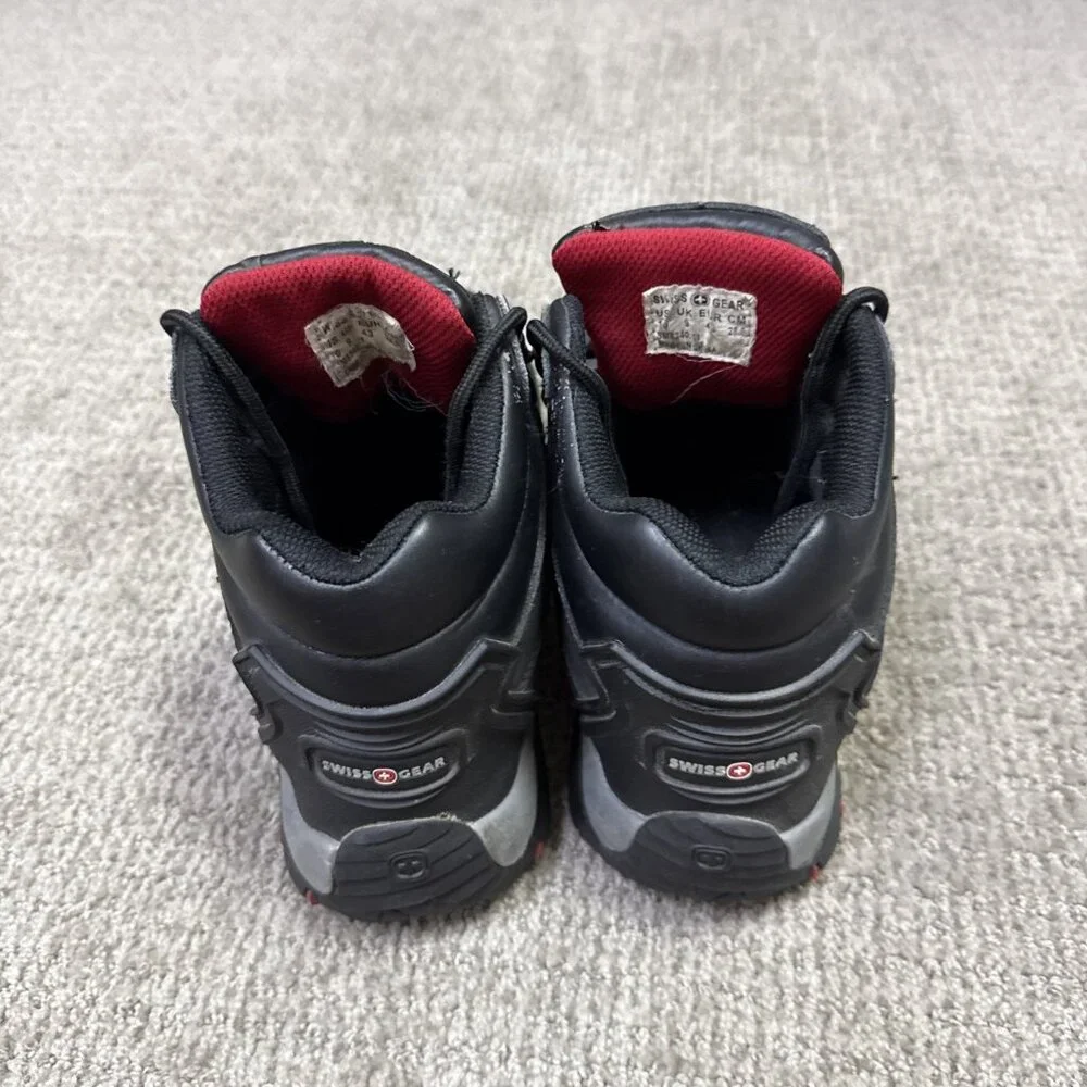 SWISSGEAR good used